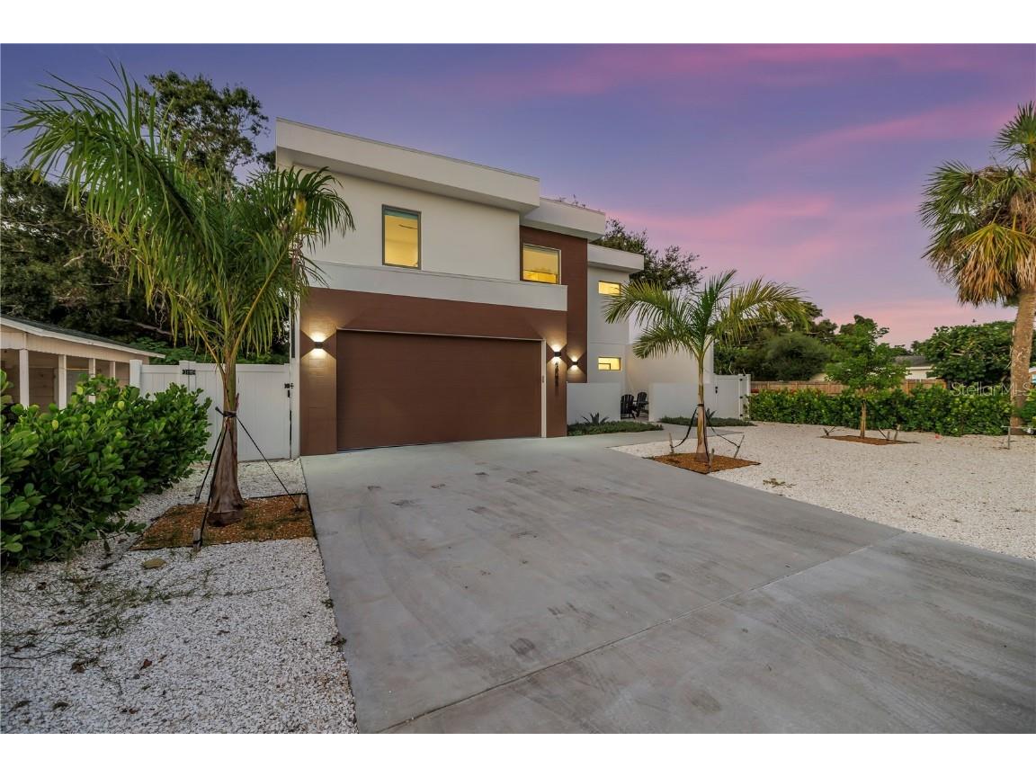 2065 Goldenrod Street Sarasota FL 34239 A4656340 image82