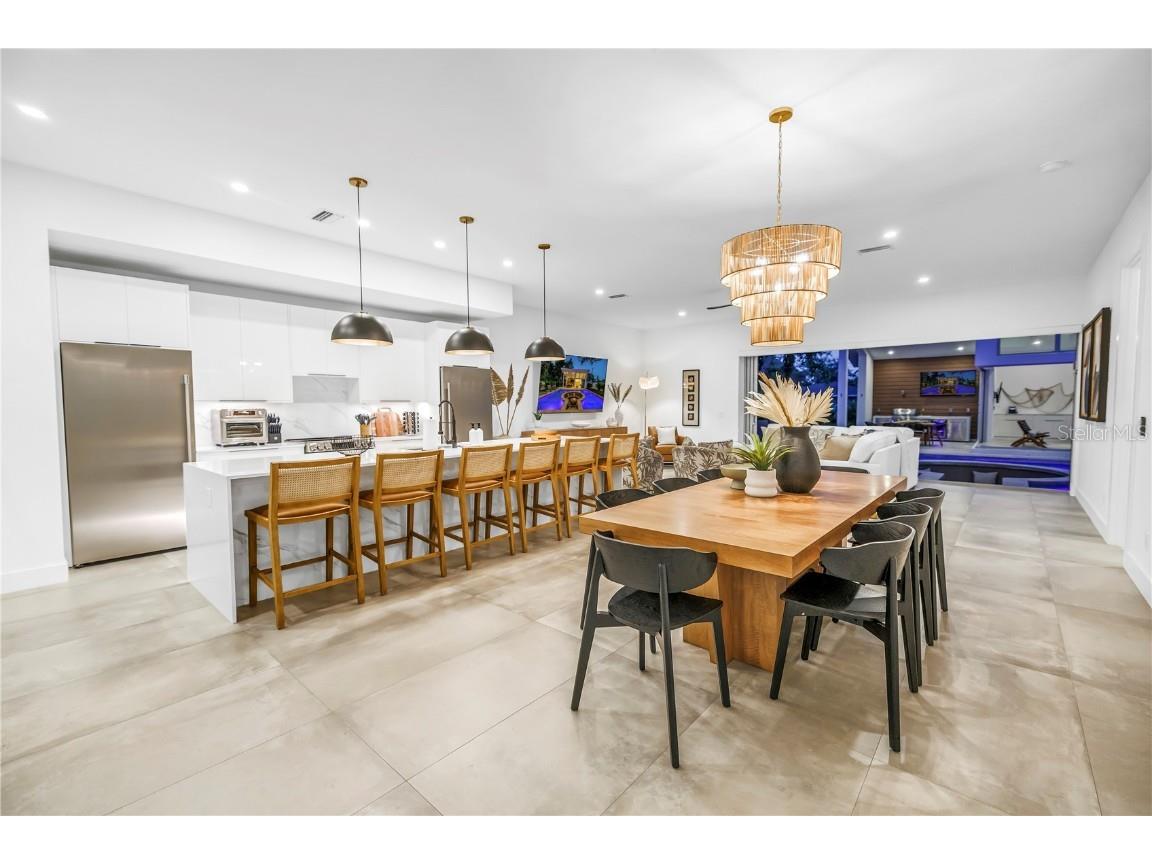 2065 Goldenrod Street Sarasota FL 34239 A4657539 image15