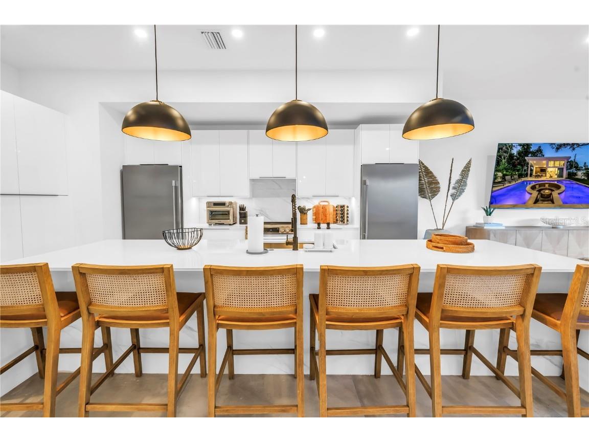 2065 Goldenrod Street Sarasota FL 34239 A4657539 image18