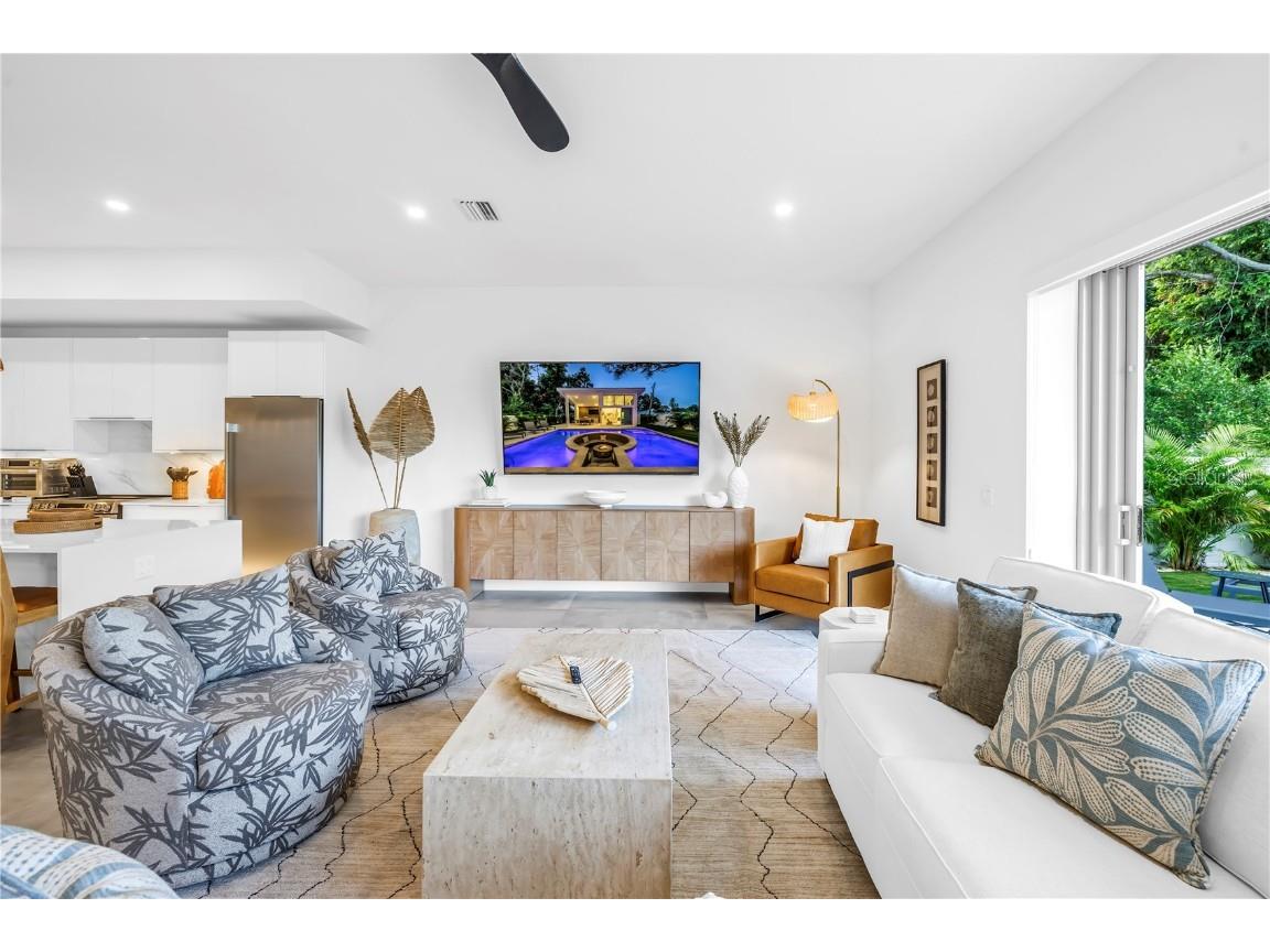 2065 Goldenrod Street Sarasota FL 34239 A4657539 image25