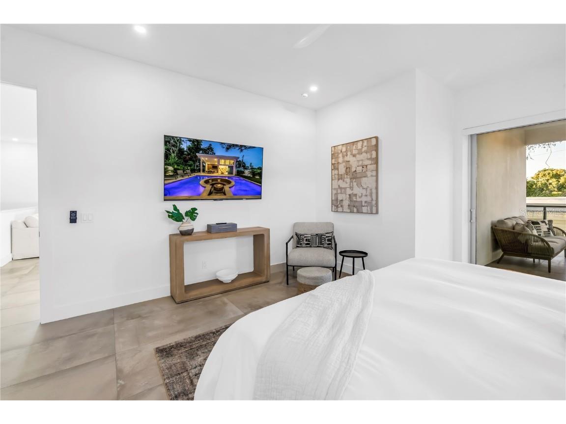 2065 Goldenrod Street Sarasota FL 34239 A4657539 image59