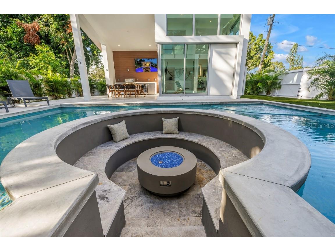 2065 Goldenrod Street Sarasota FL 34239 A4657539 image75