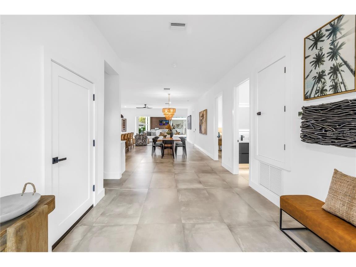 2065 Goldenrod Street Sarasota FL 34239 A4657539 image9