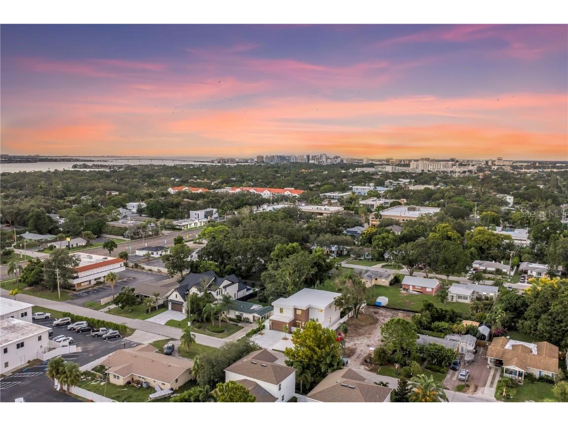 2065 Goldenrod Street Sarasota FL 34239 A4657539 image90