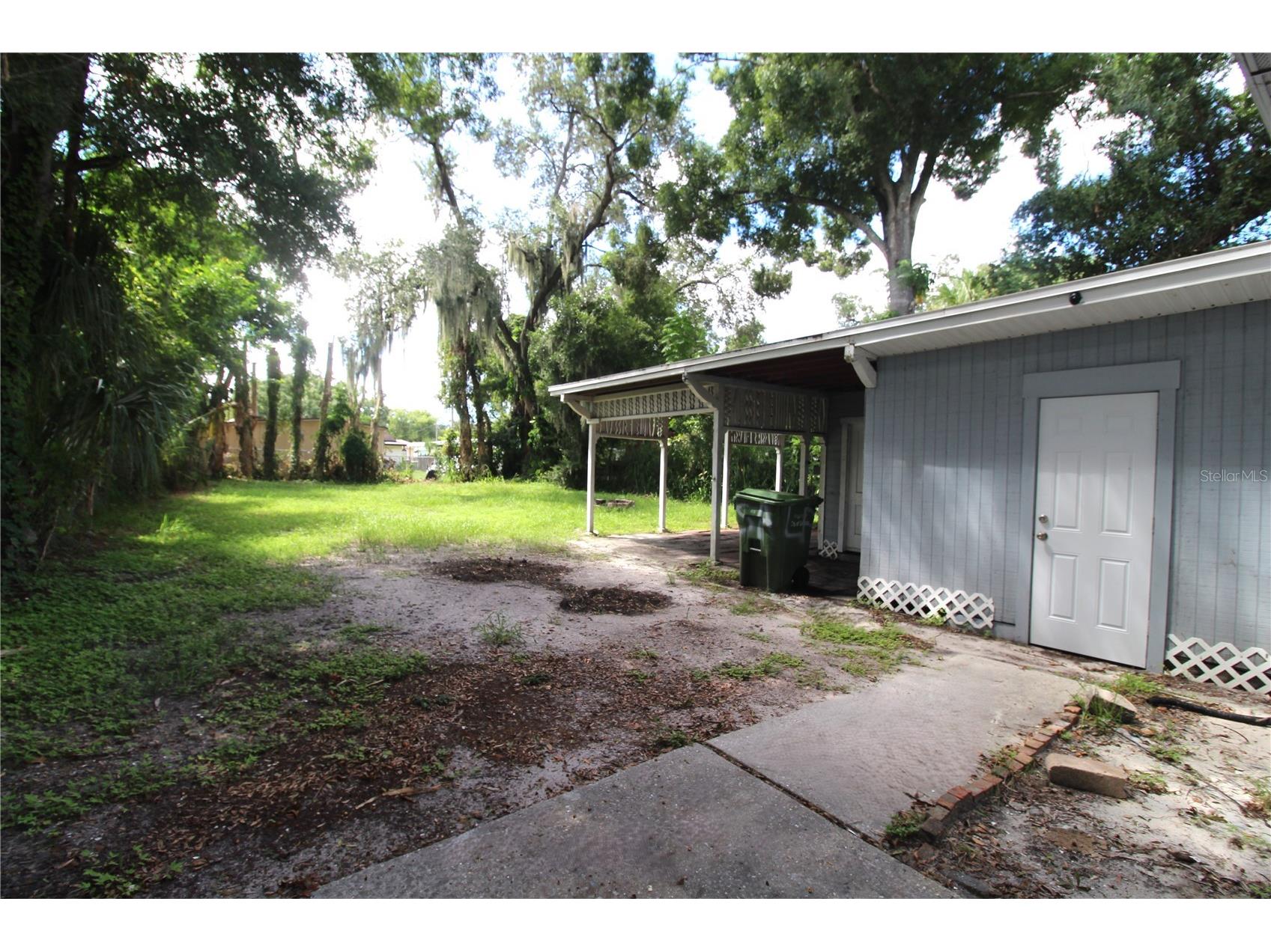 2066 7th Street Sarasota FL 34237 A4697905 image11
