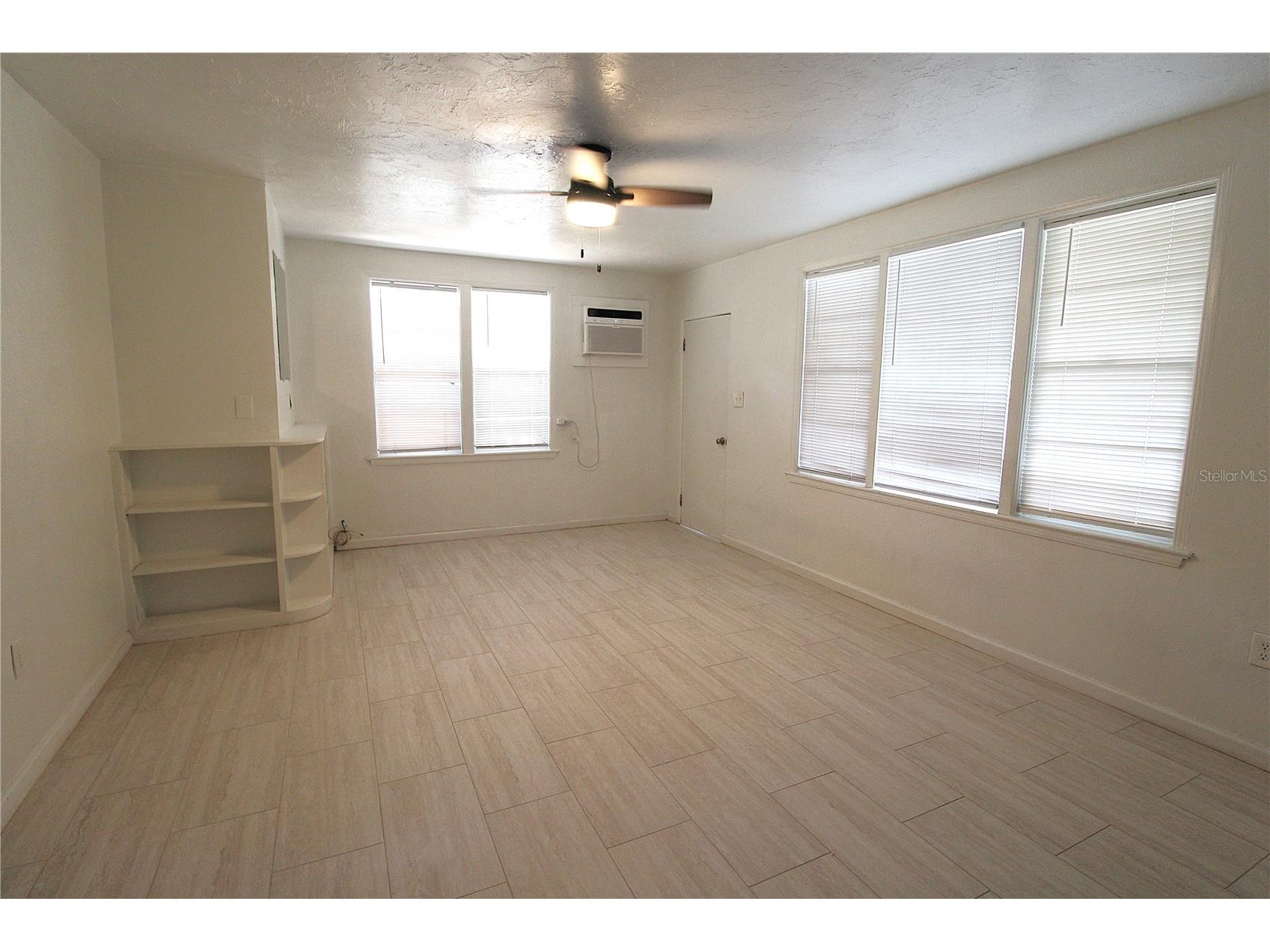 2066 7th Street Sarasota FL 34237 A4697905 image3