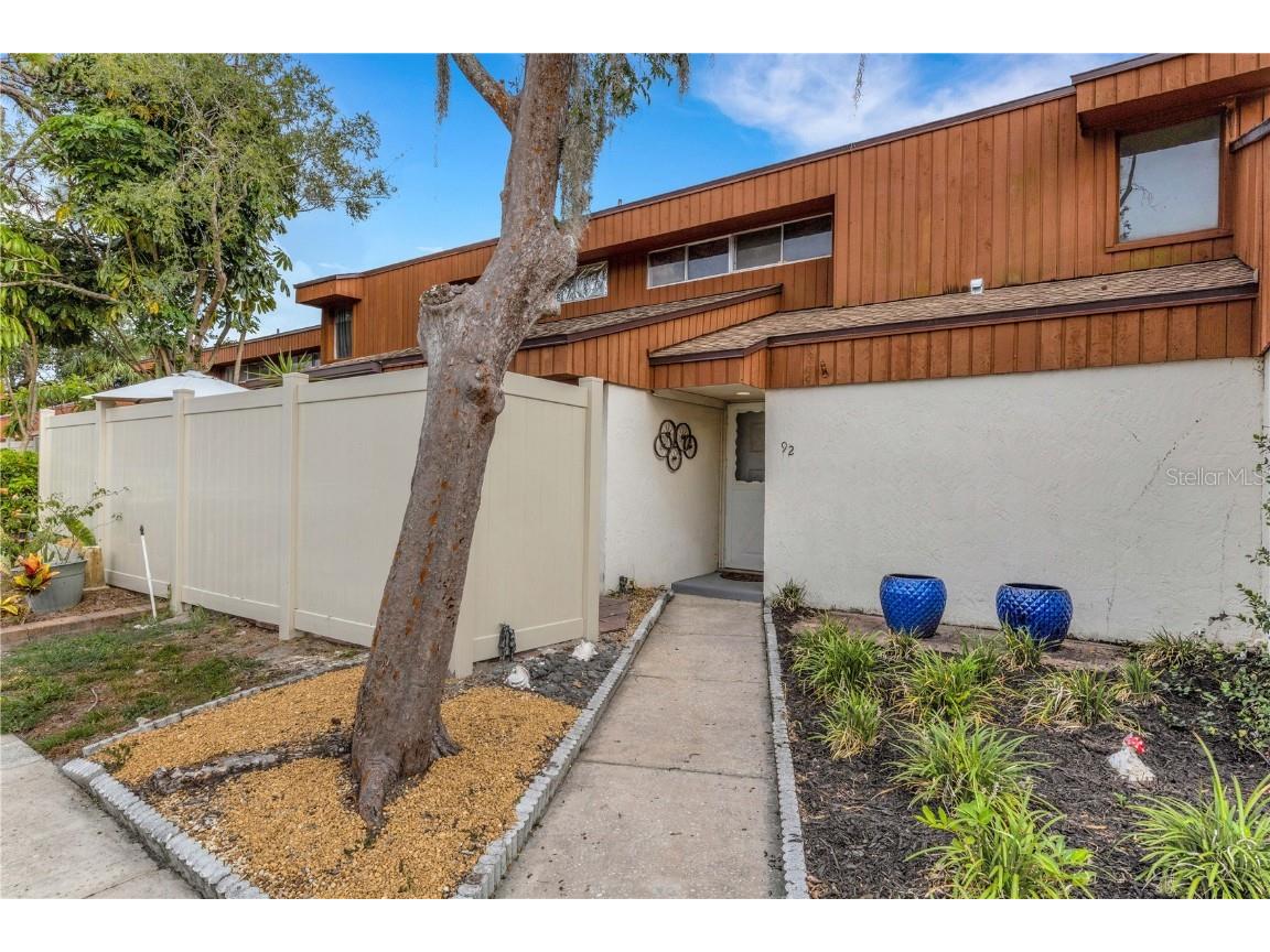 2066 Sunset Point Road #92 Clearwater FL 33765 U8207741 image1