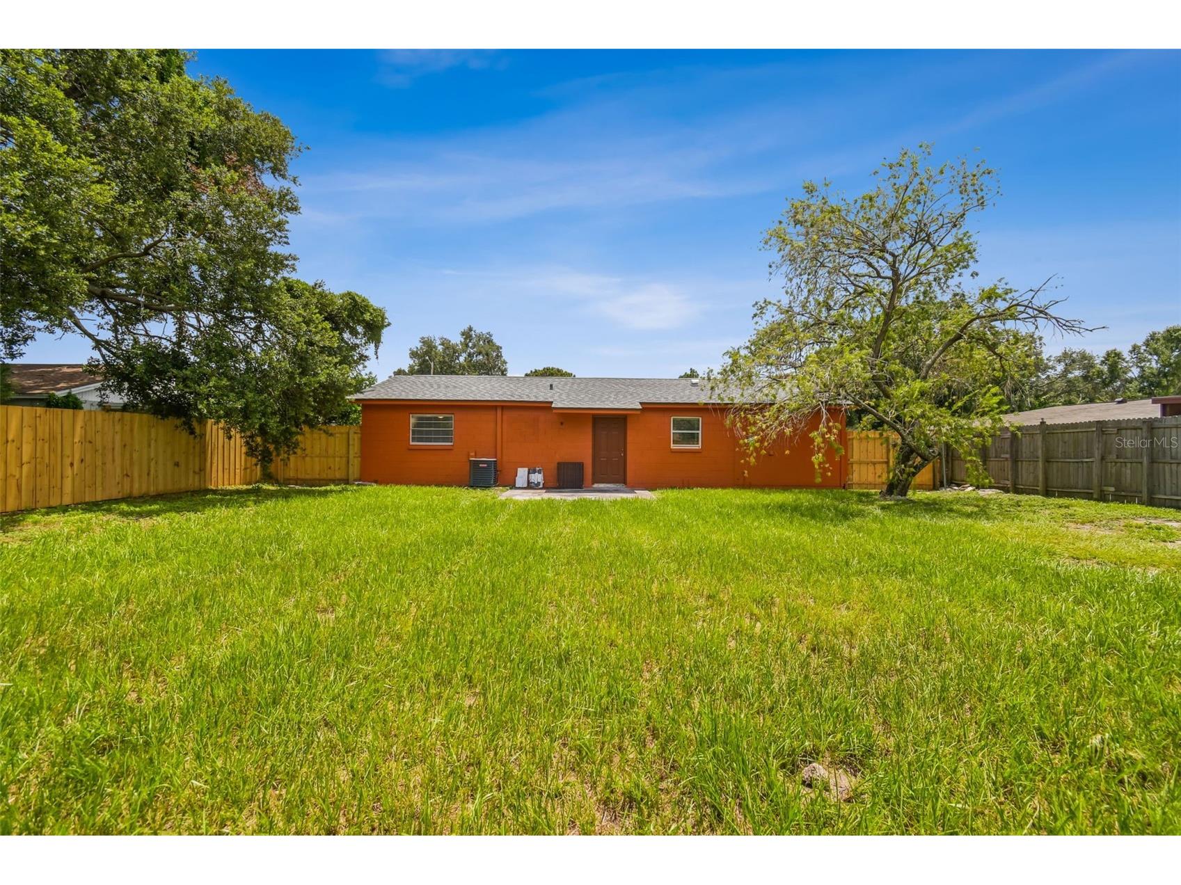 2067 Balfour Circle Tampa FL 33619 TB8415407 image24