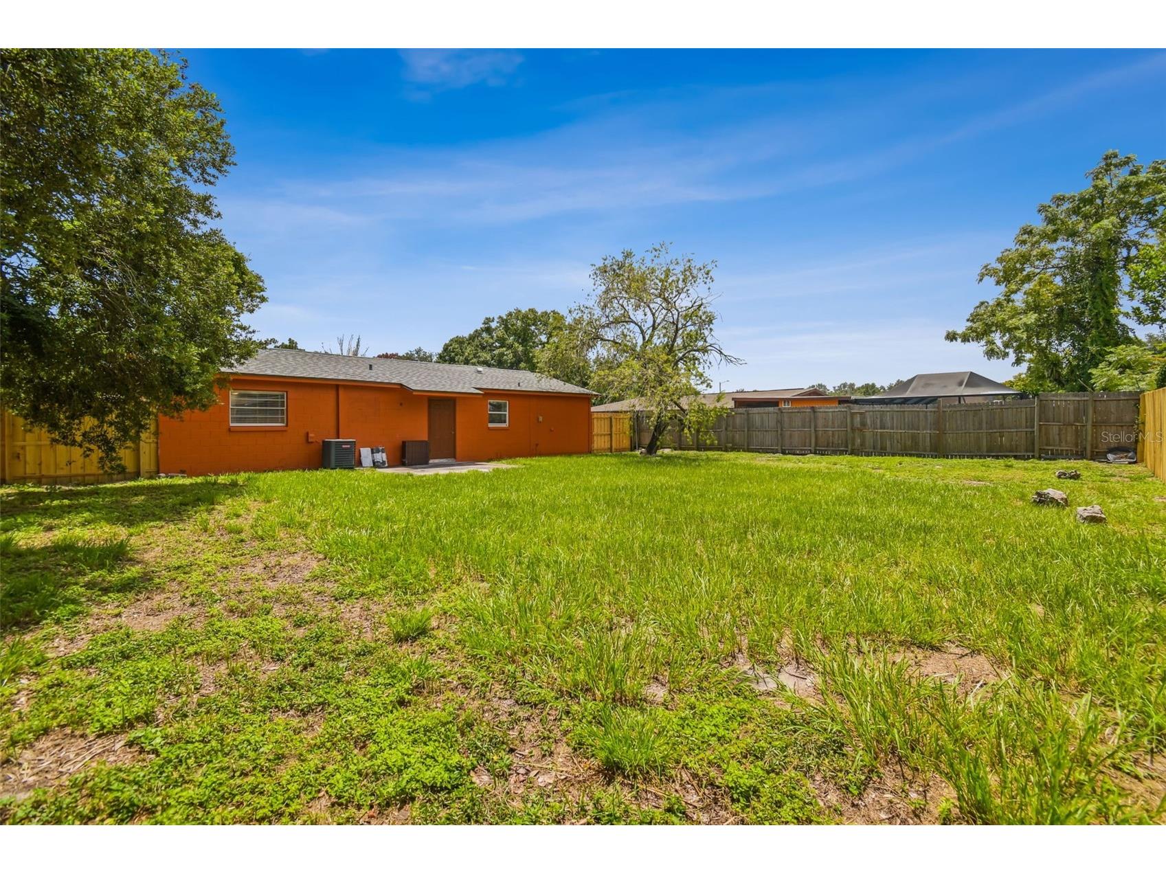 2067 Balfour Circle Tampa FL 33619 TB8415407 image25