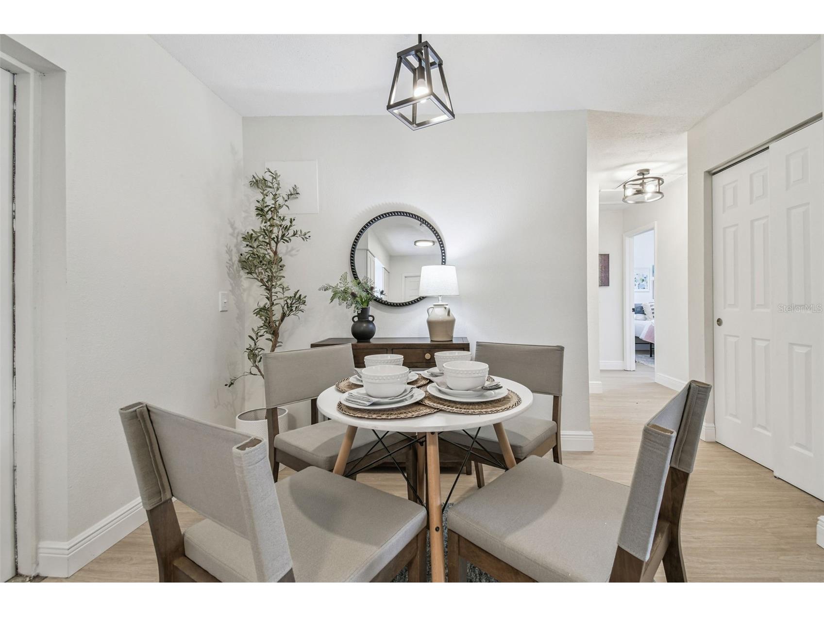 2067 Balfour Circle Tampa FL 33619 TB8415407 image4