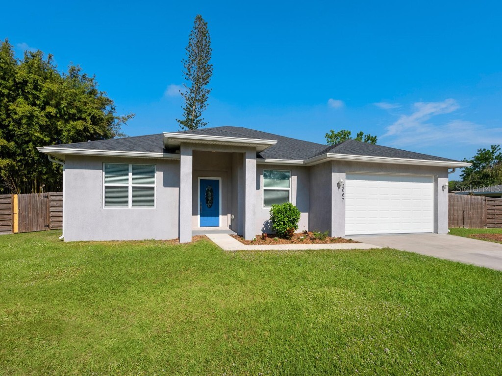 2067 Brueckner Drive Sarasota FL 34231 A4555006 image1