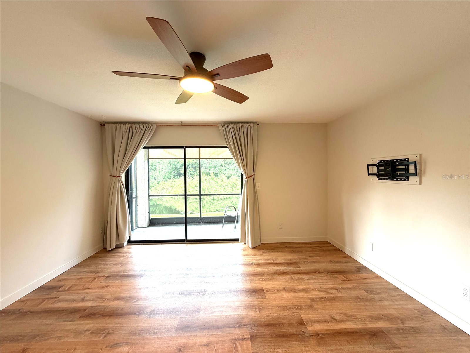 2067 Hunters Glen Drive #312 Dunedin FL 34698 TB8518482 image28