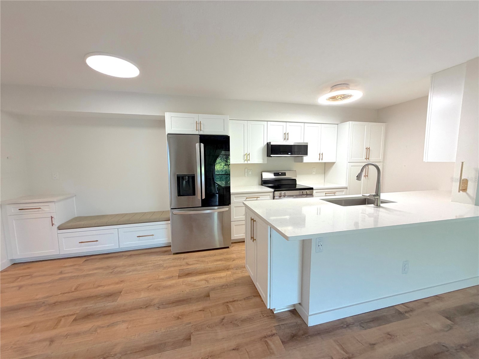 2067 Hunters Glen Drive #312 Dunedin FL 34698 TB8518482 image7