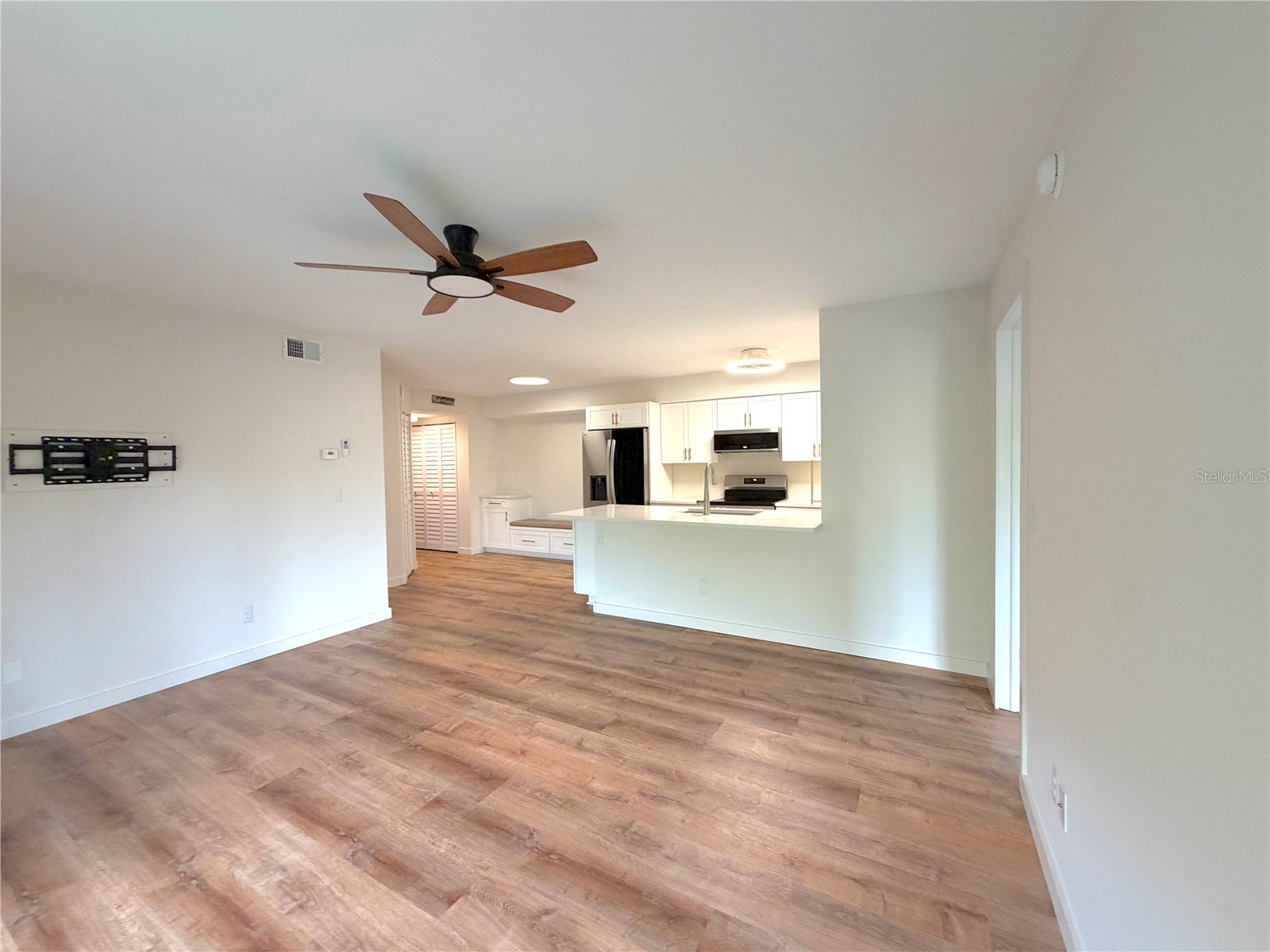 2067 Hunters Glen Drive #312 Dunedin FL 34698 TB8518482 image9