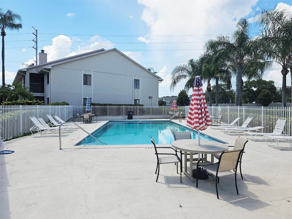 2067 Hunters Glen Drive #313 Dunedin FL 34698 TB8343384 image25