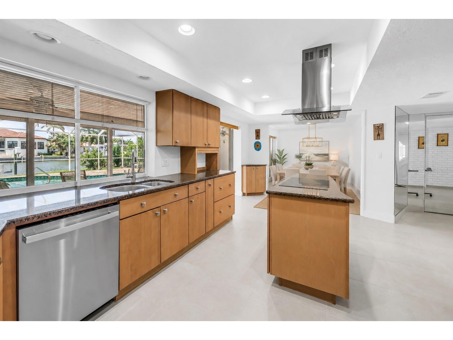 2067 Massachusetts Avenue NE Saint Petersburg FL 33703 - TAMPA BAY TB8521396 image13