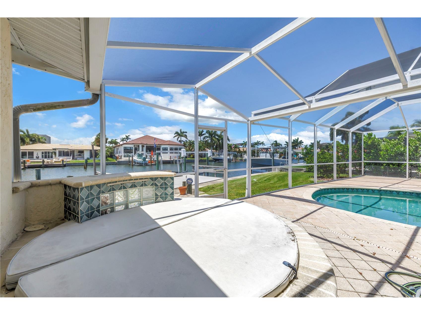 2067 Massachusetts Avenue NE Saint Petersburg FL 33703 - TAMPA BAY TB8521396 image36