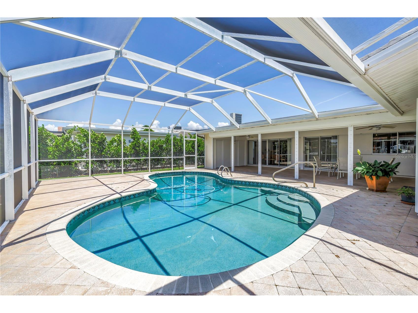 2067 Massachusetts Avenue NE Saint Petersburg FL 33703 - TAMPA BAY TB8521396 image37
