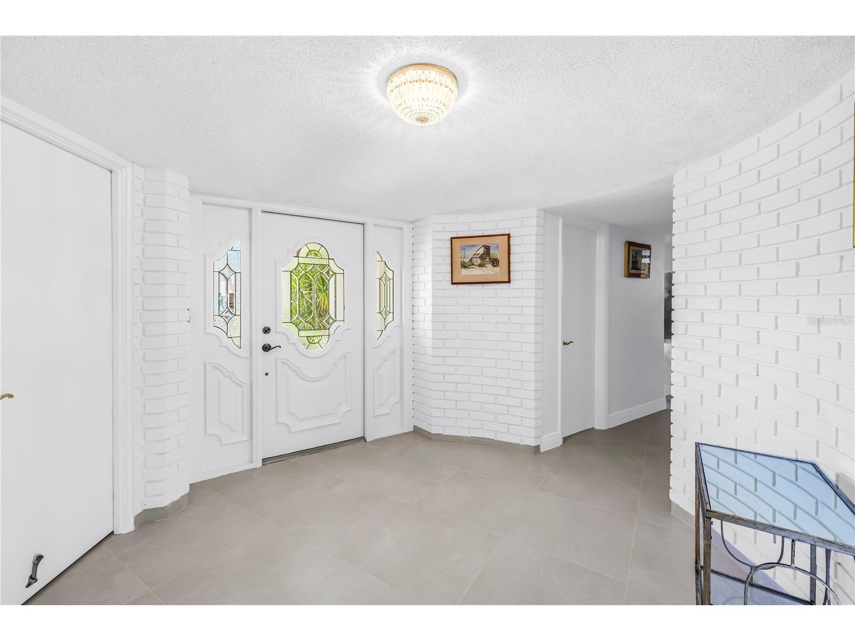 2067 Massachusetts Avenue NE Saint Petersburg FL 33703 - TAMPA BAY TB8521396 image6
