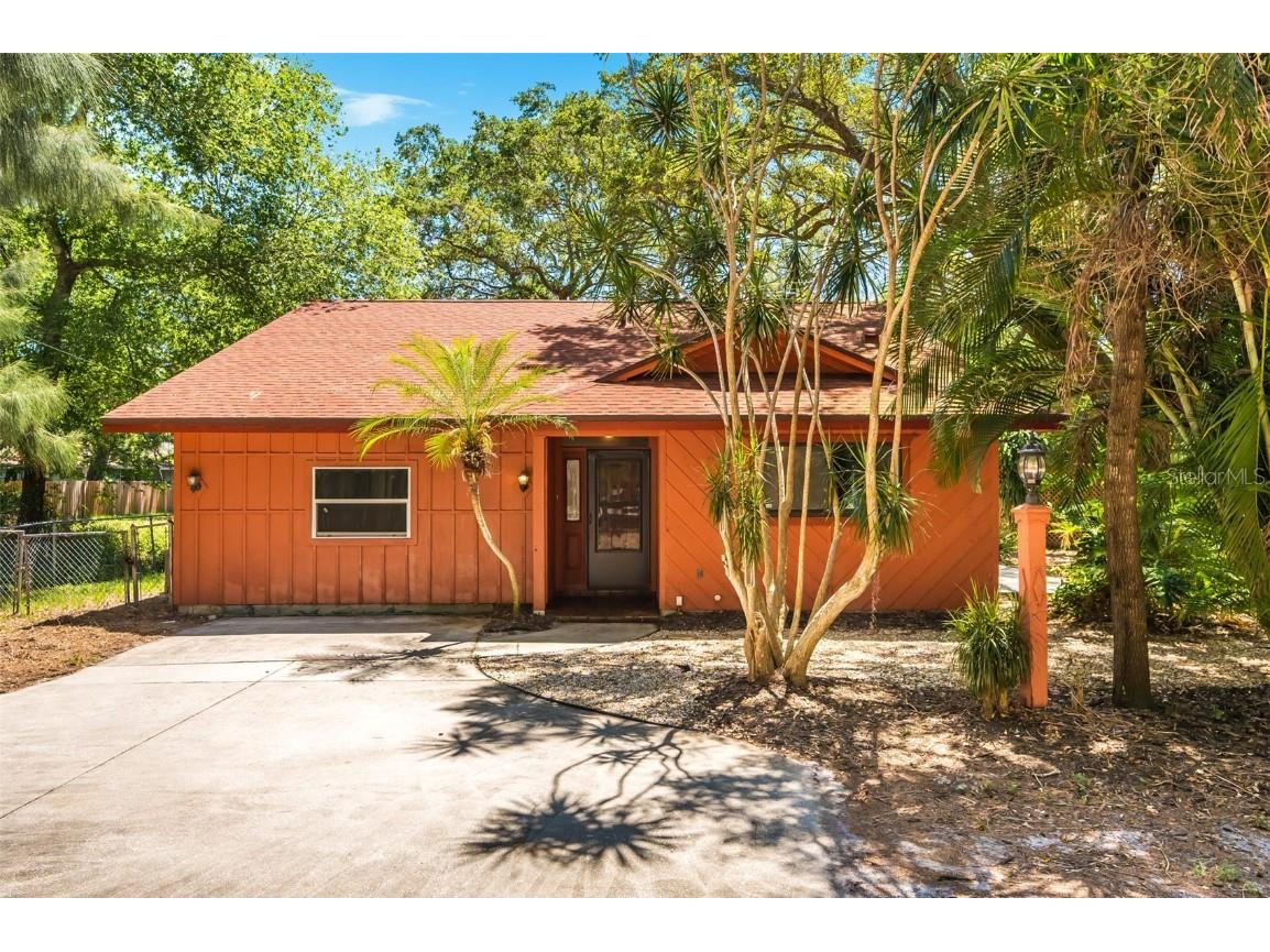 2067 The Mall Clearwater FL 33755 T3439335 image1