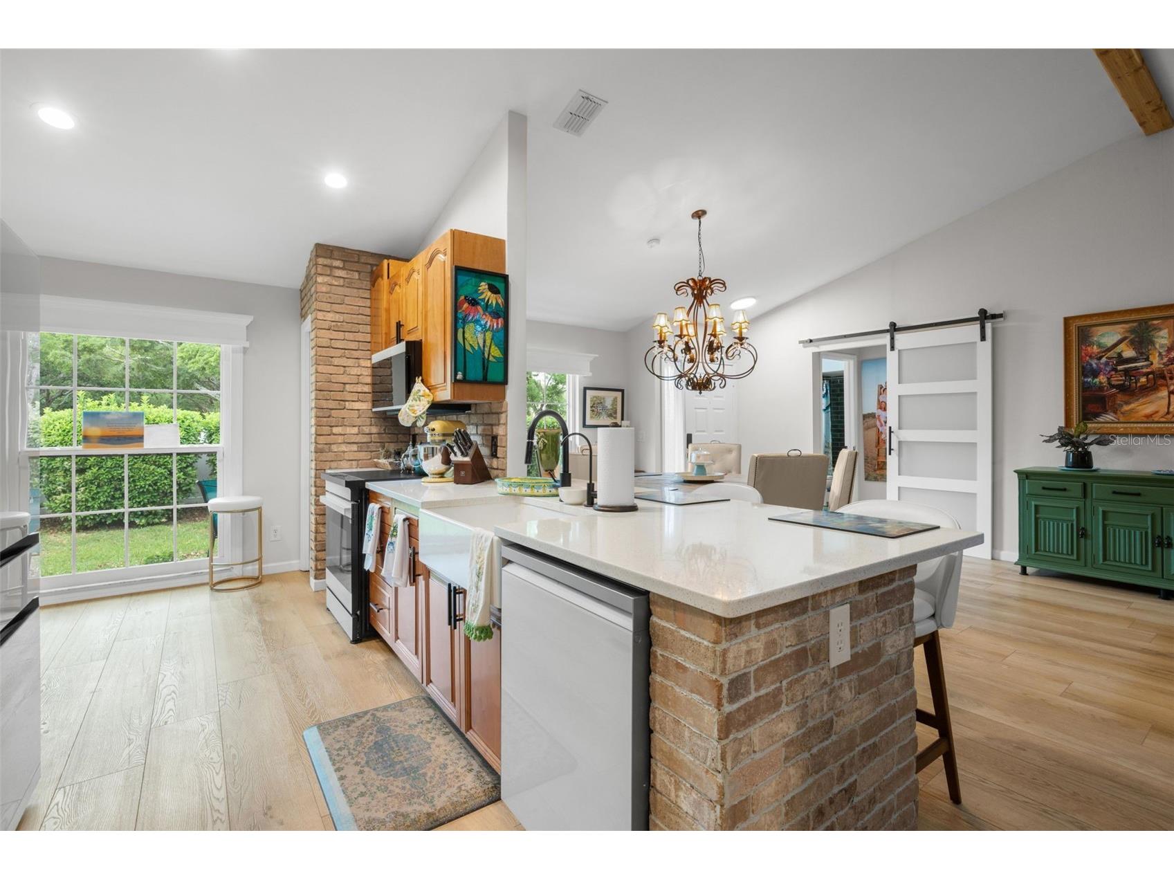 2068 Cheryl Drive Clearwater FL 33763 TB8489581 image20