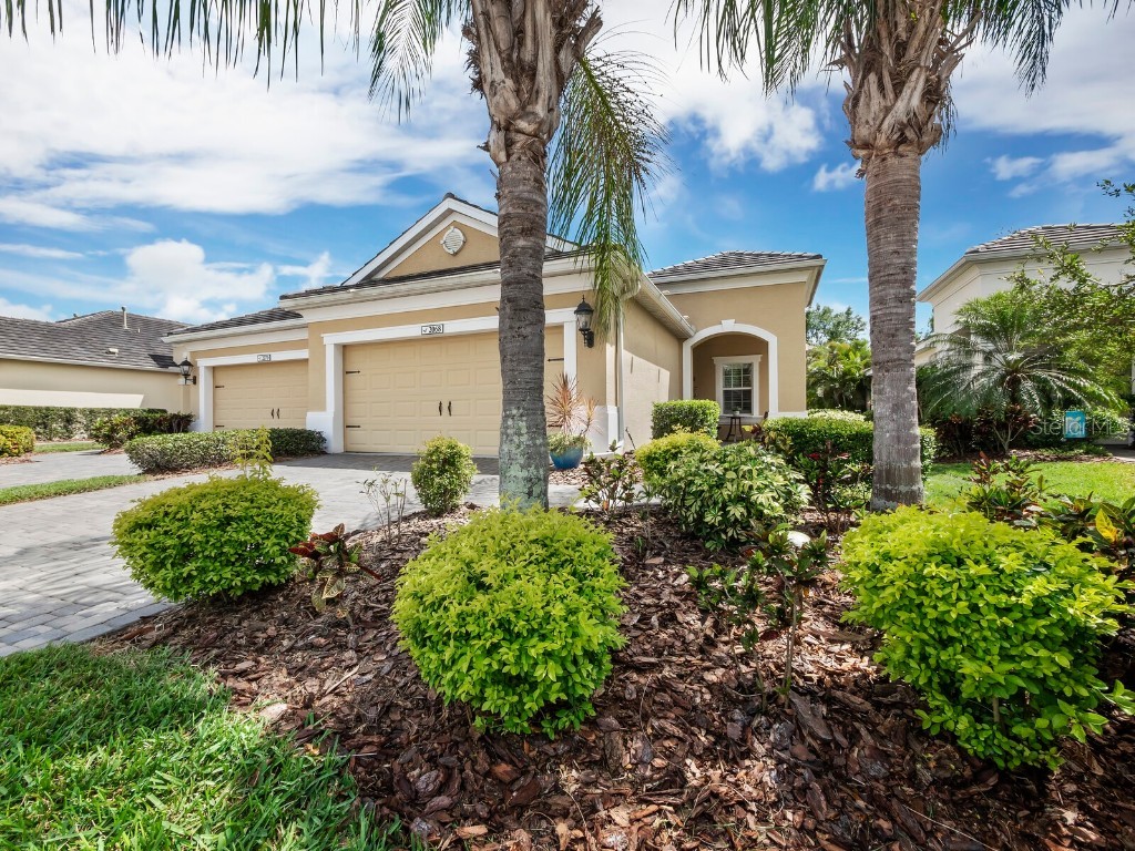 2068 Crystal Lake Trail Bradenton FL 34211 A4566979 image1