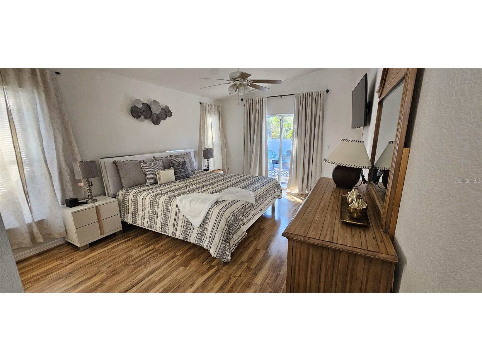 2068 Preymore Street Osprey FL 34229 A4673066 image7