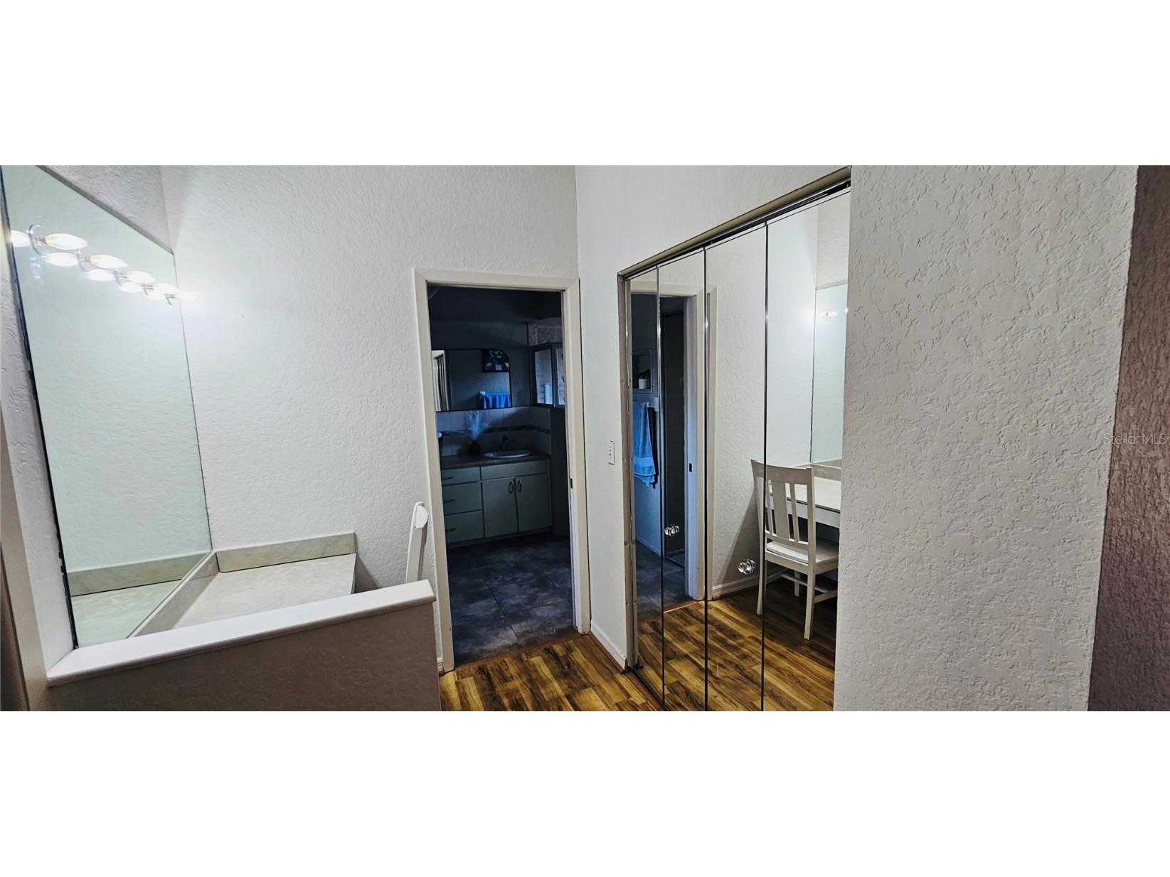 2068 Preymore Street Osprey FL 34229 A4673066 image9