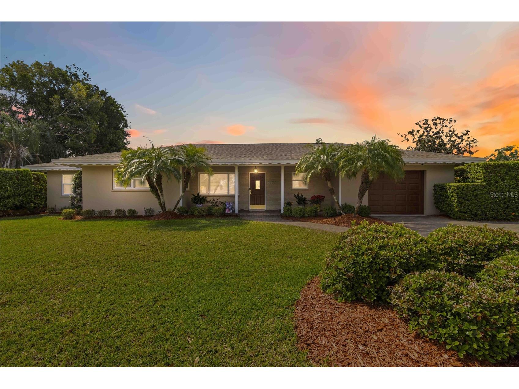 2068 Sunnyside Lane Sarasota FL 34239 N6143339 image1