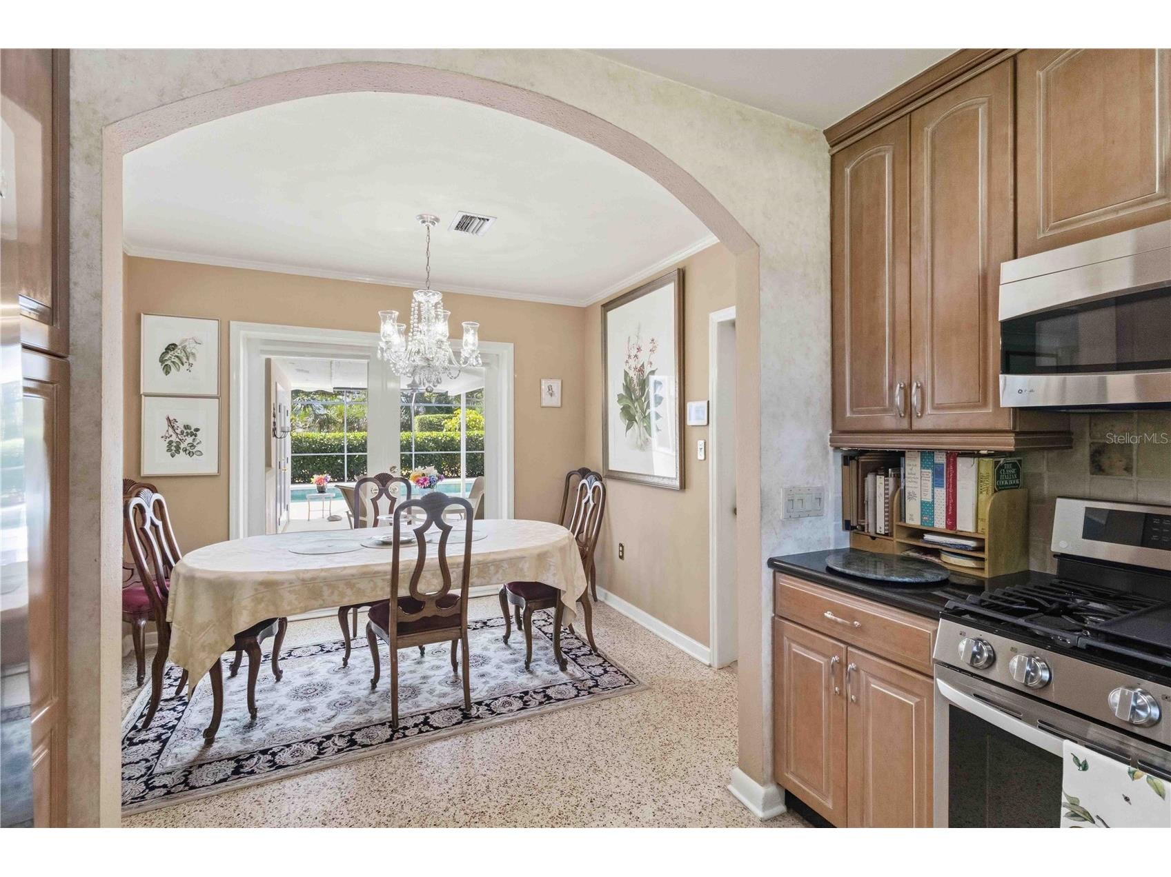 2068 Sunnyside Lane Sarasota FL 34239 N6143339 image17