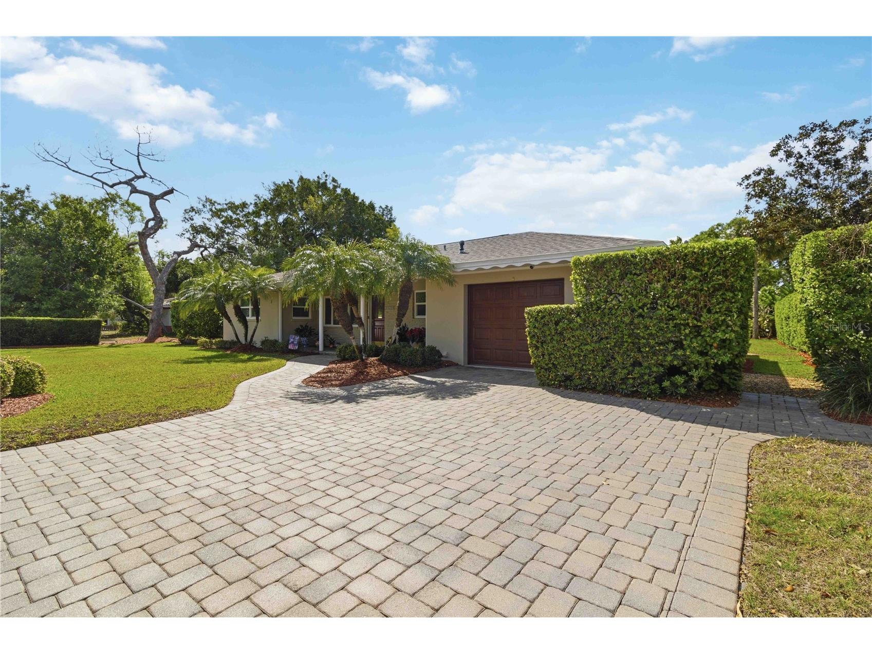 2068 Sunnyside Lane Sarasota FL 34239 N6143339 image3