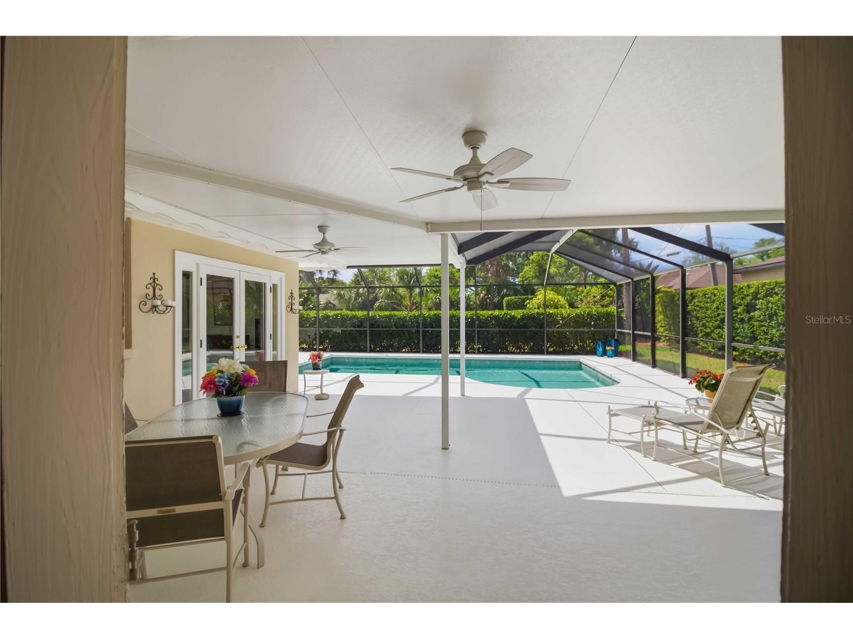 2068 Sunnyside Lane Sarasota FL 34239 N6143339 image36