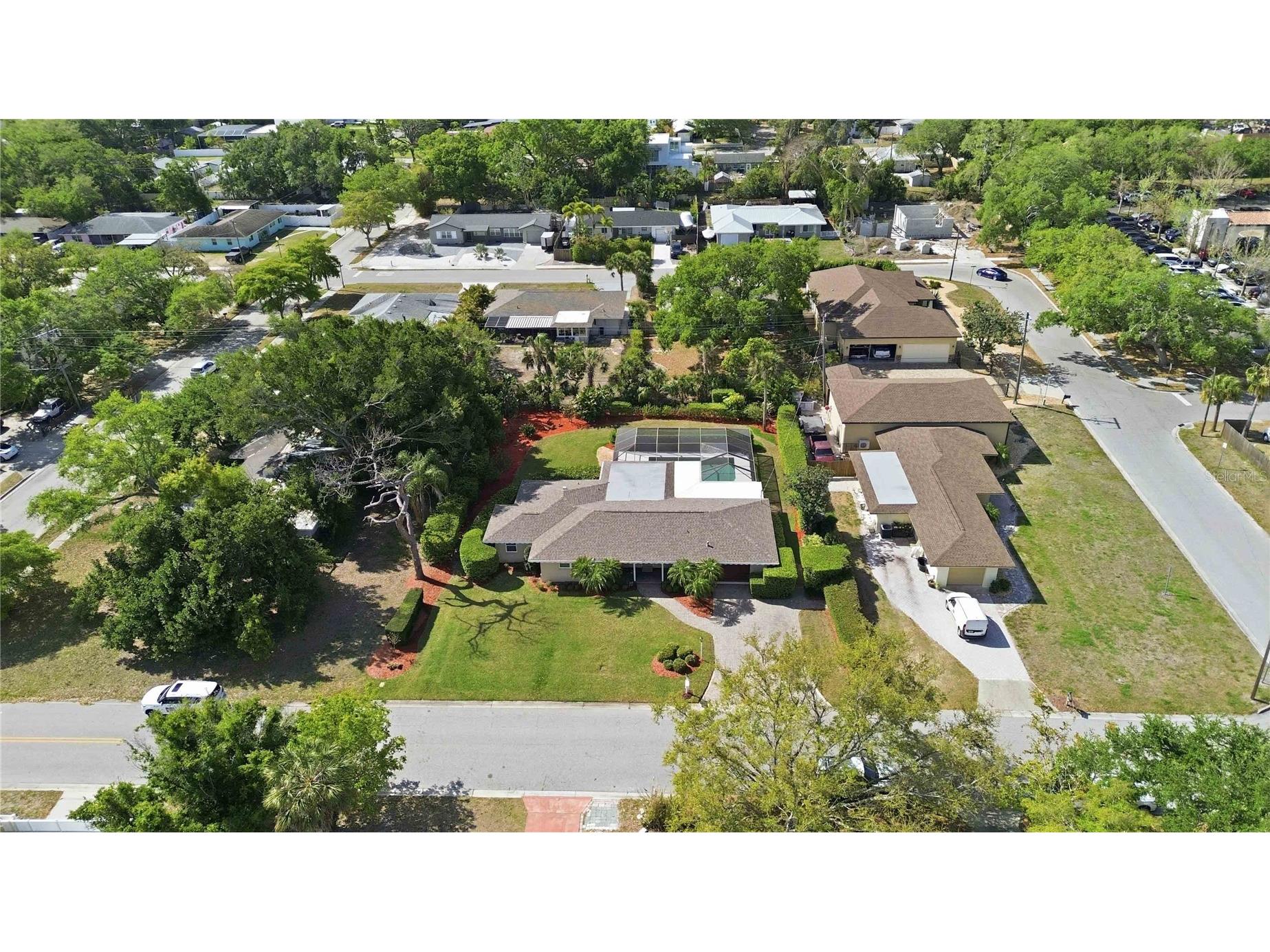 2068 Sunnyside Lane Sarasota FL 34239 N6143339 image54