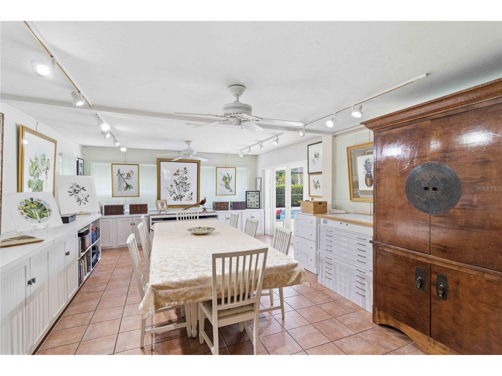 2068 Sunnyside Lane Sarasota FL 34239 N6143339 image9