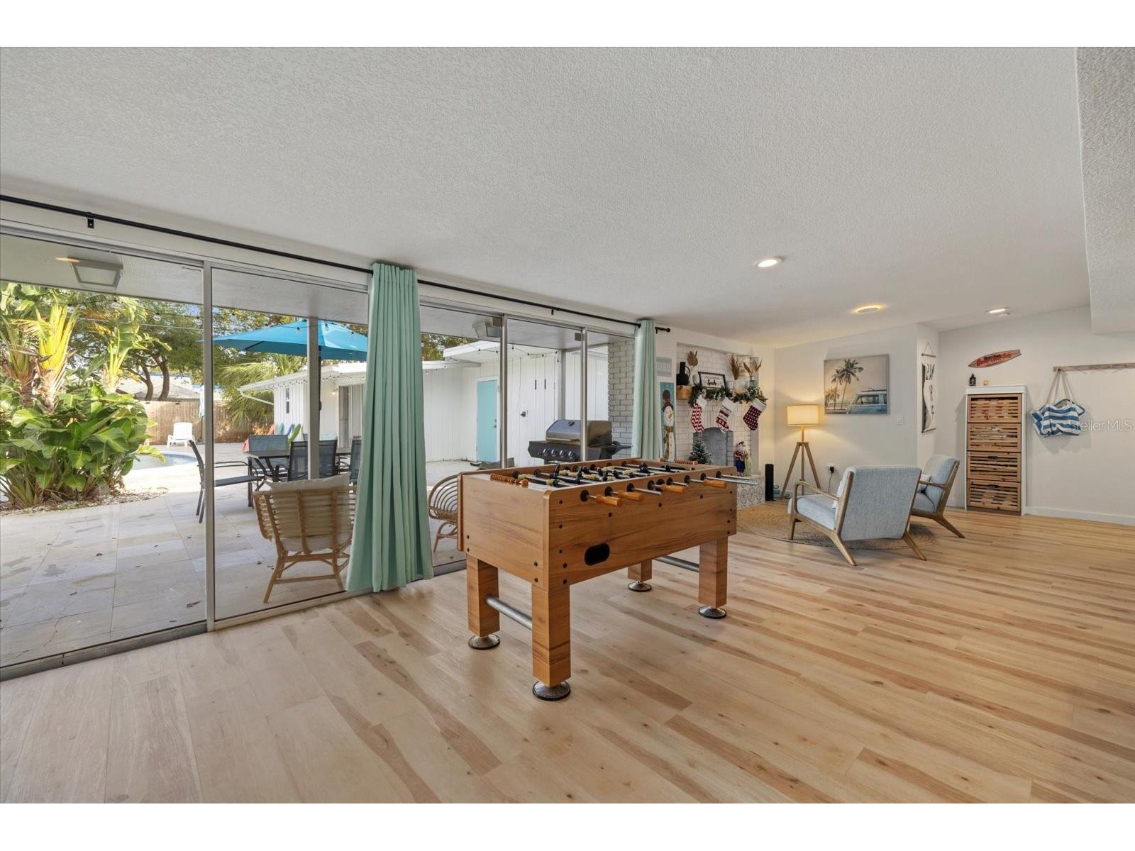 2069 Bougainvillea Street Sarasota FL 34239 A4681866 image11