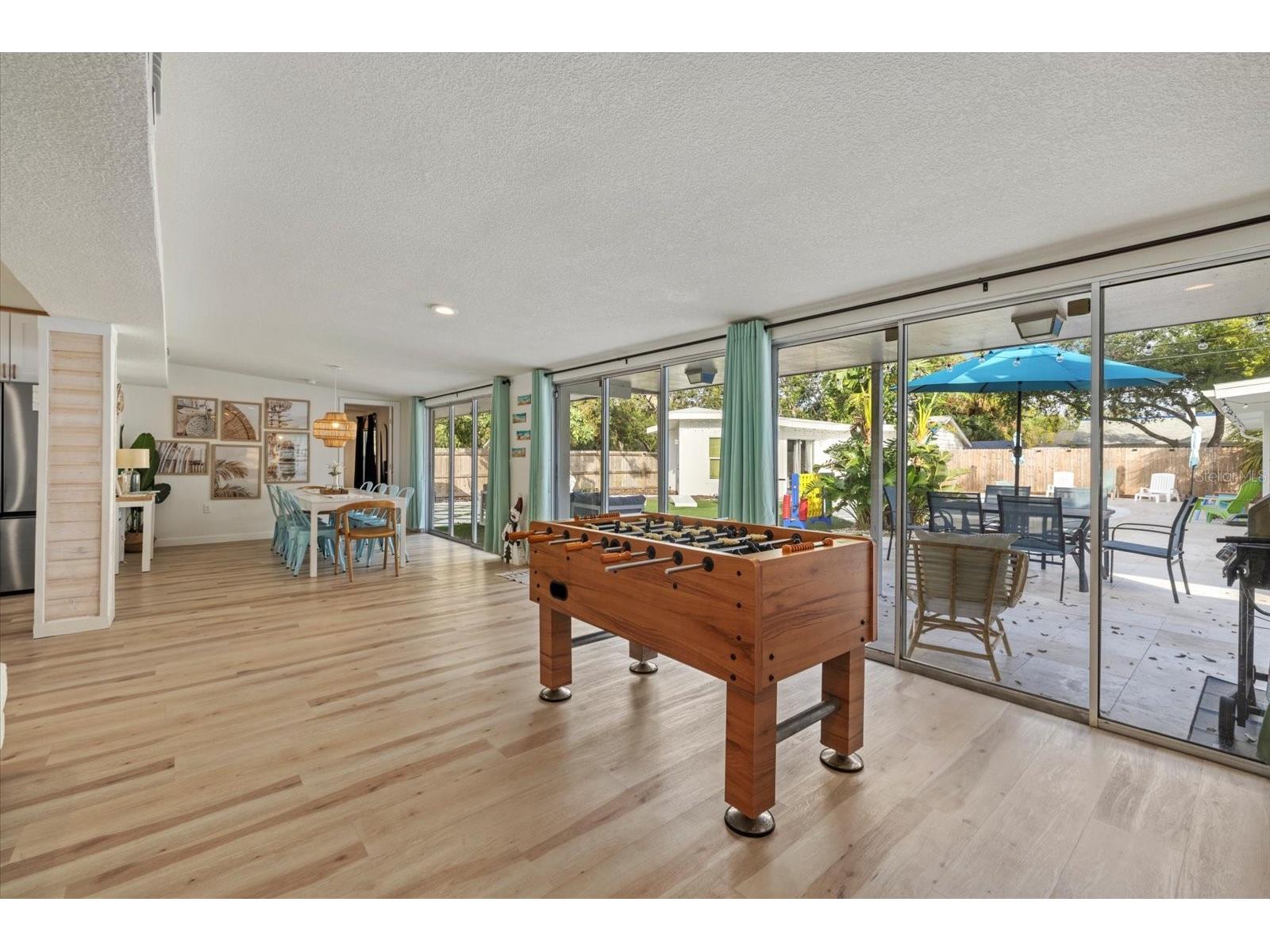 2069 Bougainvillea Street Sarasota FL 34239 A4681866 image12