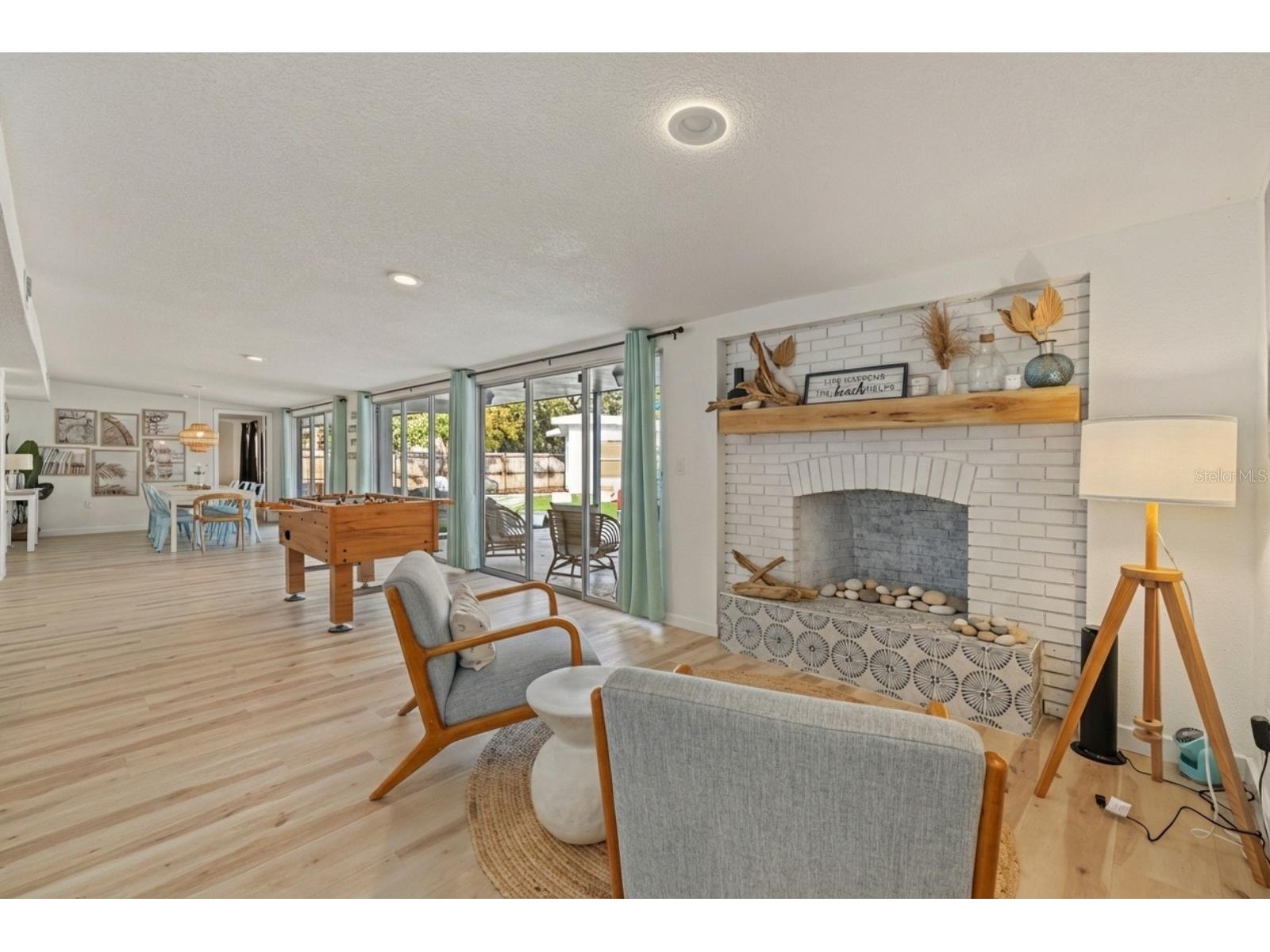 2069 Bougainvillea Street Sarasota FL 34239 A4681866 image13