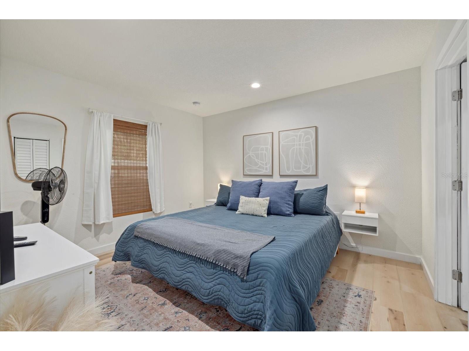 2069 Bougainvillea Street Sarasota FL 34239 A4681866 image14