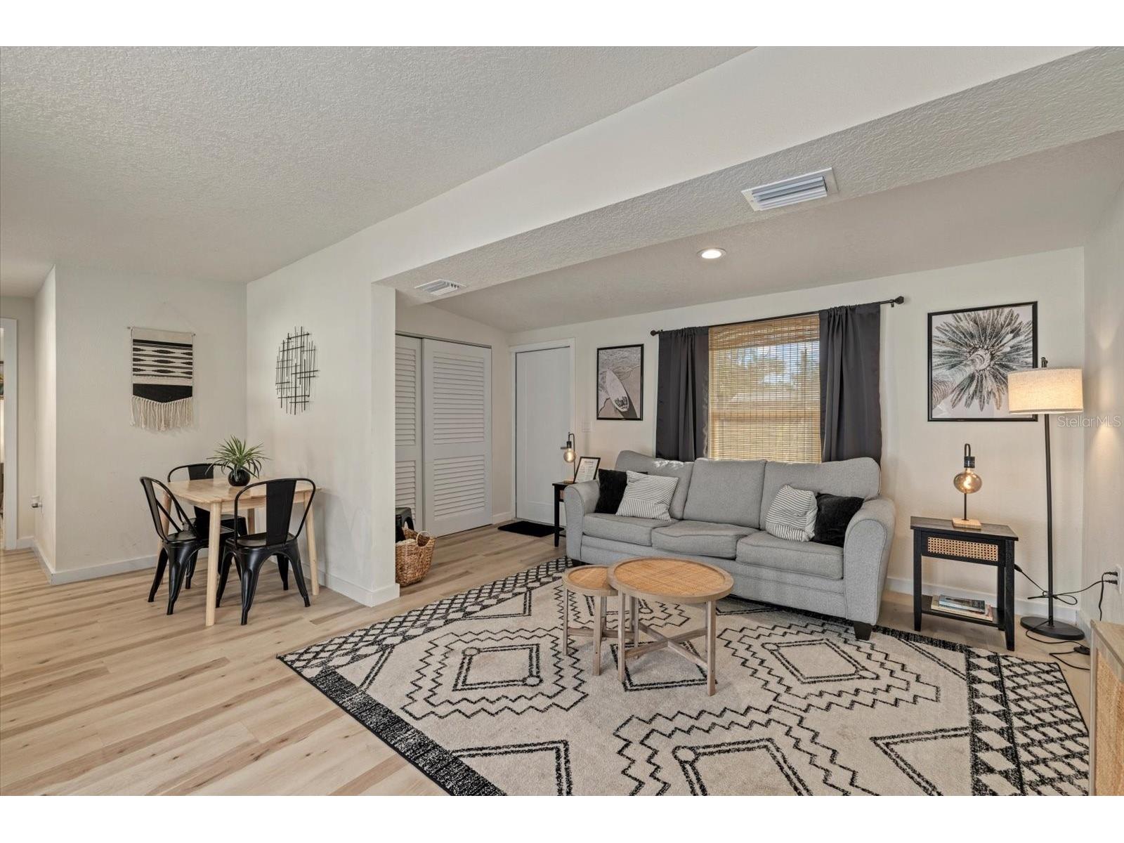 2069 Bougainvillea Street Sarasota FL 34239 A4681866 image24