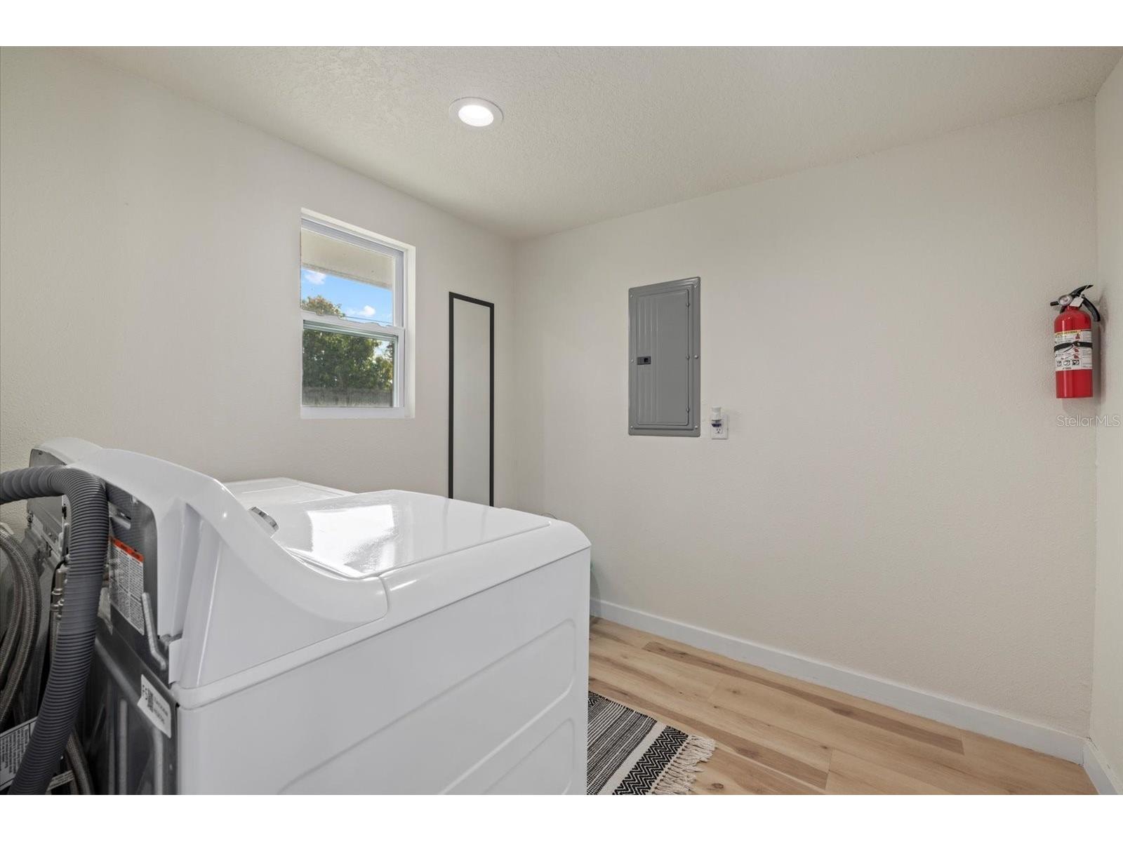 2069 Bougainvillea Street Sarasota FL 34239 A4681866 image30