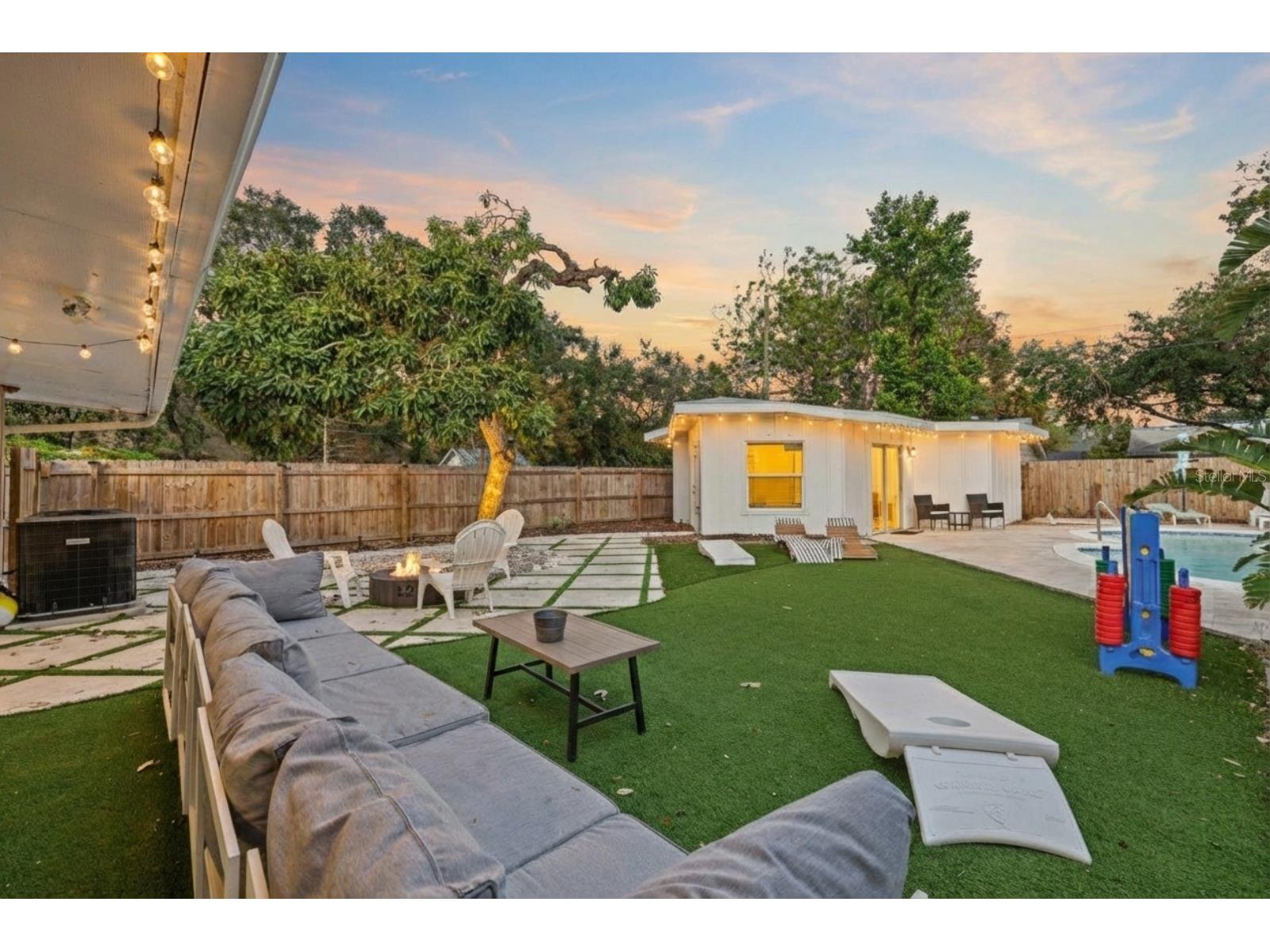 2069 Bougainvillea Street Sarasota FL 34239 A4681866 image36