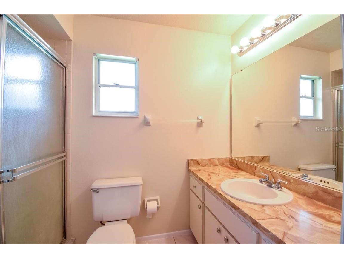 2069 Country Meadows Lane Sarasota FL 34235 A4661658 image15