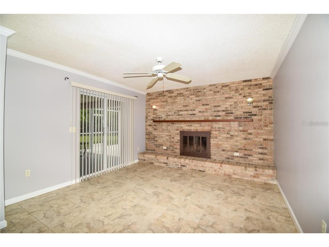 2069 Country Meadows Lane Sarasota FL 34235 A4661658 image5