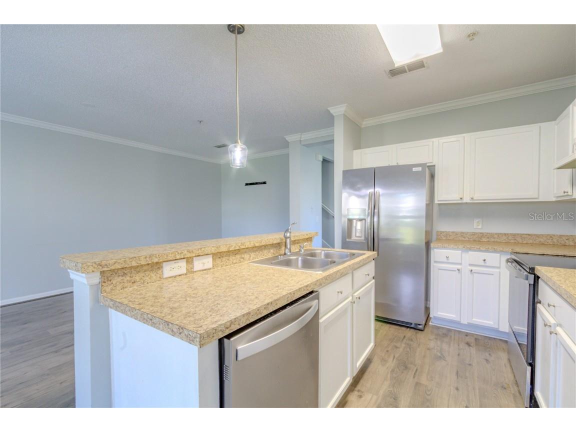 2069 Cypress Bay Boulevard Kissimmee FL 34743 O6356798 image10