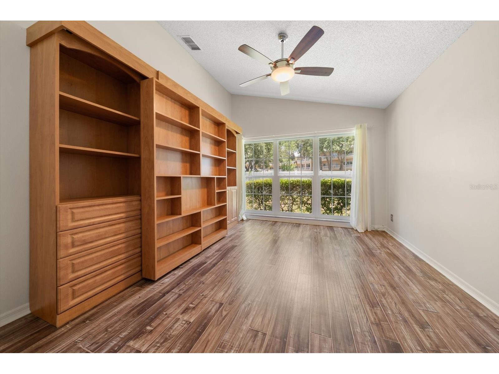 2069 Lakeview Drive Clearwater FL 33763 TB8520084 image10