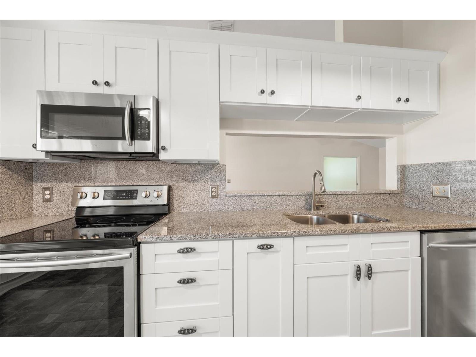 2069 Lakeview Drive Clearwater FL 33763 TB8520084 image14