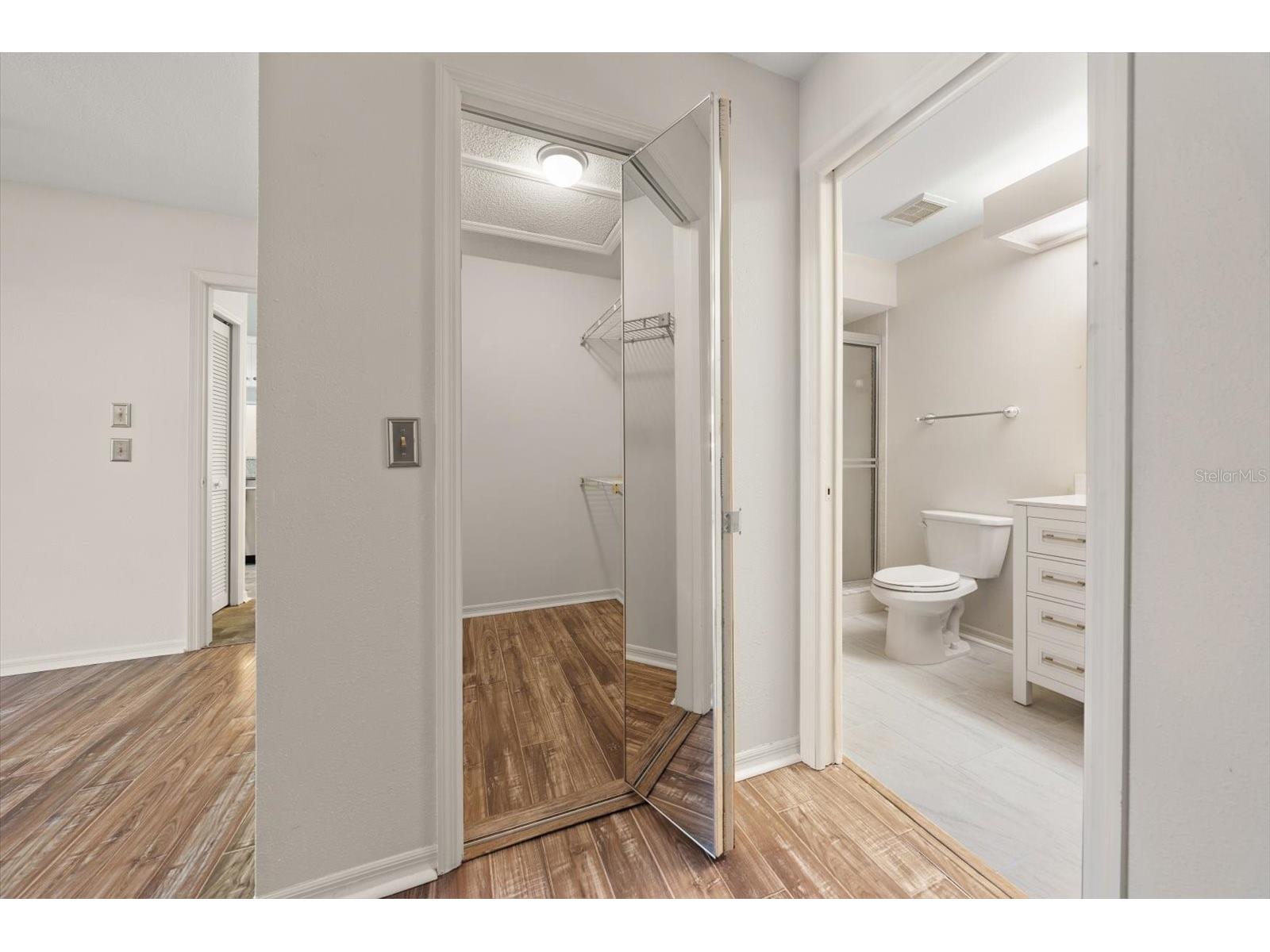 2069 Lakeview Drive Clearwater FL 33763 TB8520084 image21