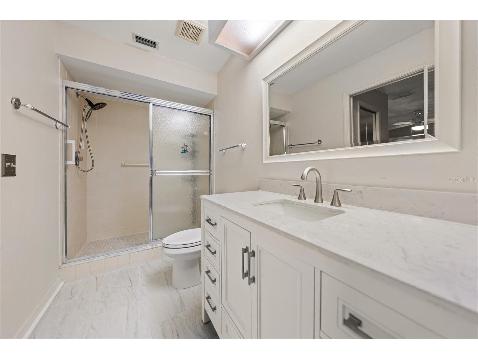 2069 Lakeview Drive Clearwater FL 33763 TB8520084 image22