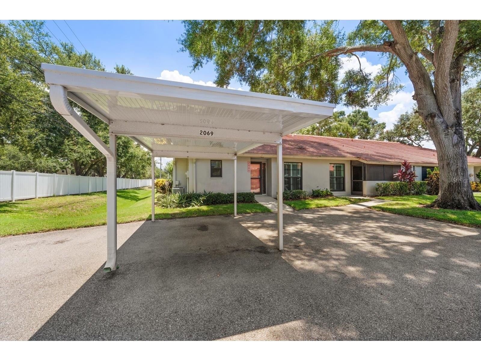 2069 Lakeview Drive Clearwater FL 33763 TB8520084 image3