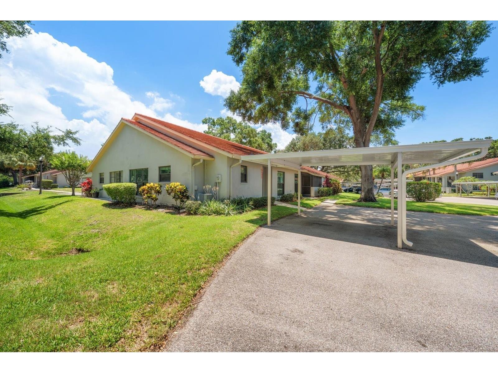 2069 Lakeview Drive Clearwater FL 33763 TB8520084 image5